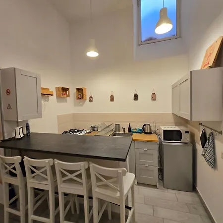 Decumano Platamon Διαμέρισμα *